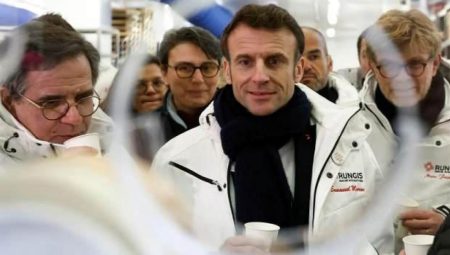 Macron, emeklilik yaşını 64’e çıkarmayı öngören ıslahatına art çıktı