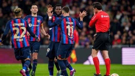 Liverpool’a 5 gol atan Real Madrid’e baht tanımadılar! Barcelona avantajı kaptı