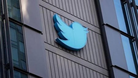 Twitter, ABD’li Senatör Mike Lee’nin hesabını askıya aldı