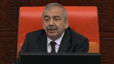 Son dakika: Sırrı Süreyya Lider kalp krizi geçirdi