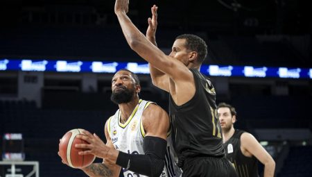 Fenerbahçe Beko kusur yapmadı! Yarı finalde derbi heyecanı yaşanacak