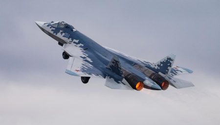 Ruslar satmaya yanaşmıyordu! Kuzey Afrika ülkesinden Su-57 atılımı